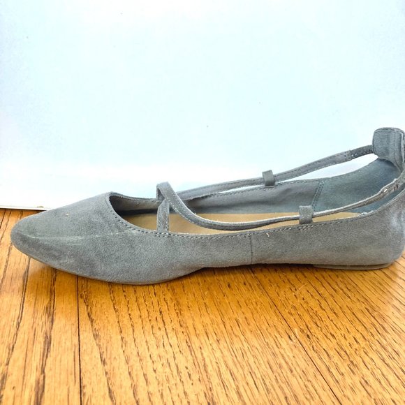 GAP faux suede flats - Picture 10 of 11